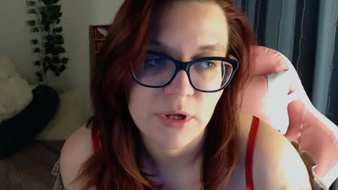 Snapshot of millapoolys chatting on 23, 12, 2024 Milla online show from 23, 12, 2024