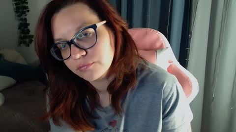 Snapshot of millapoolys chatting on 2, 1, 2025 Milla online show from 2, 1, 2025