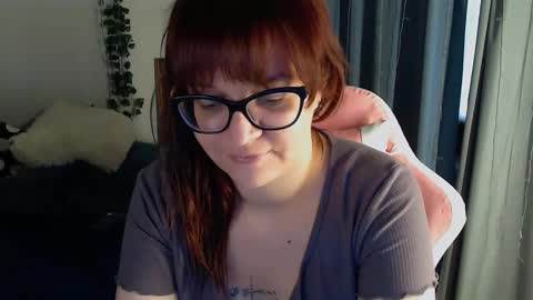 Snapshot of millapoolys chatting on 24, 2, 2025 Milla online show from 24, 2, 2025