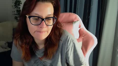 Snapshot of millapoolys chatting on 28, 2, 2025 Milla online show from 28, 2, 2025