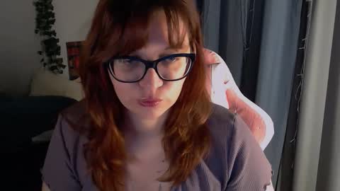 Snapshot of millapoolys chatting on 5, 10, 2025 Milla online show from 5, 10, 2025