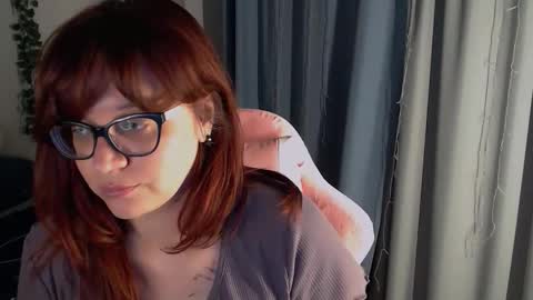 Snapshot of millapoolys chatting on 9, 10, 2025 Milla online show from 9, 10, 2025