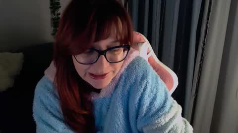 Snapshot of millapoolys chatting on 22, 10, 2025 Milla online show from 22, 10, 2025