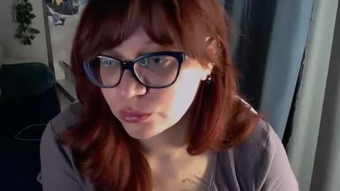 Snapshot of millapoolys chatting on 24, 10, 2025 Milla online show from 24, 10, 2025