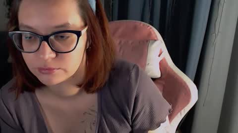 Snapshot of millapoolys chatting on 23, 11, 2025 Milla online show from 23, 11, 2025