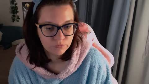 Snapshot of millapoolys chatting on 12, 1, 2026 Milla online show from 12, 1, 2026