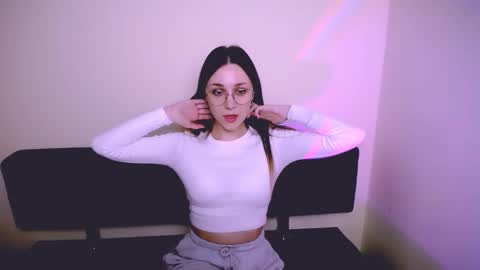 Milla online show from 25, 11, 2025