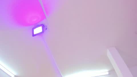 miller_vanessa_ online show from 1, 3, 2025