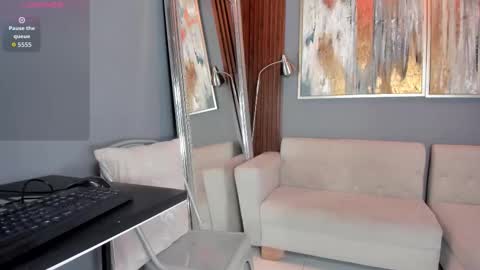 millie_jhones online show from 26, 11, 2025