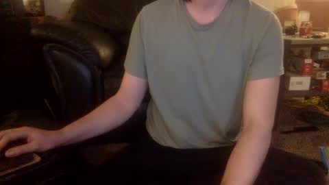 Snapshot of millionsmcgee chatting on 21, 2, 2025 Millions online show from 21, 2, 2025