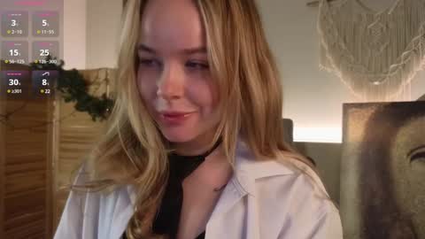 Snapshot of milly_shy chatting on 31, 1, 2025 Milly online show from 31, 1, 2025