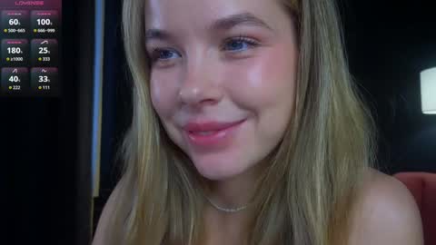 Snapshot of milly_shy chatting on 9, 10, 2025 Milly online show from 9, 10, 2025