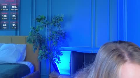 Snapshot of milly_shy chatting on 21, 10, 2025 Milly online show from 21, 10, 2025