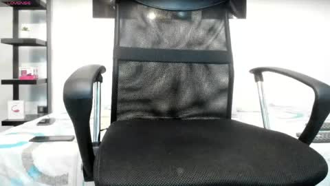 Milo Cruz online show from 4, 4, 2026