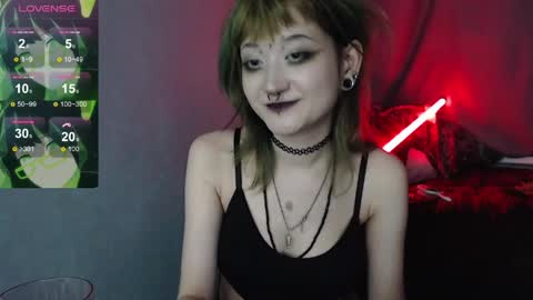 Snapshot of milten_trish chatting on 10, 4, 2026 milten_trish online show from 10, 4, 2026