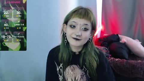 Snapshot of milten_trish chatting on 8, 5, 2026 milten_trish online show from 8, 5, 2026