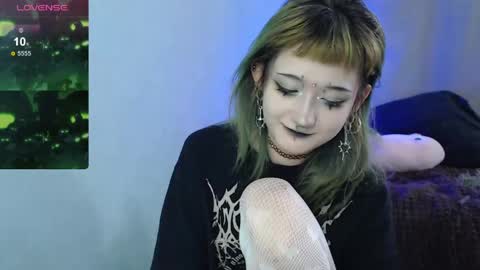 Snapshot of milten_trish chatting on 11, 5, 2026 milten_trish online show from 11, 5, 2026