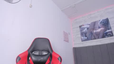 Miluu online show from 10, 1, 2025