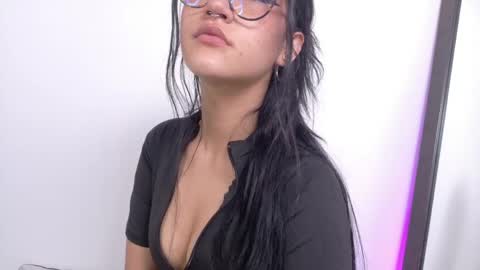 Snapshot of miluv19 chatting on 30, 4, 2026 miluv19 online show from 30, 4, 2026