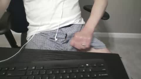 Snapshot of milwaukeebadger24 chatting on 12, 5, 2026 milwaukeebadger24 online show from 12, 5, 2026