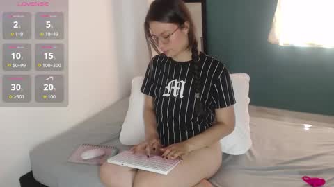 Mily Miley online show from 26, 9, 2025