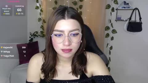 Mily online show from 8, 3, 2025