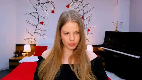 Kelly online show from 7, 3, 2025