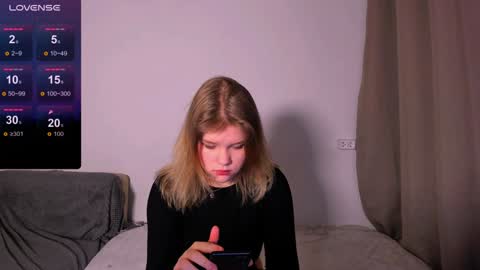 hi Im Mina  online show from 23, 12, 2024