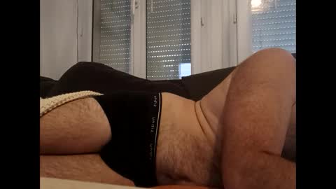 Snapshot of minalex12 chatting on 12, 10, 2025 minalex12 online show from 12, 10, 2025