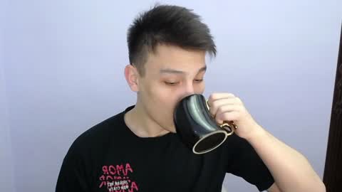 Snapshot of minato_kabuki chatting on 18, 12, 2024 MINATO online show from 18, 12, 2024