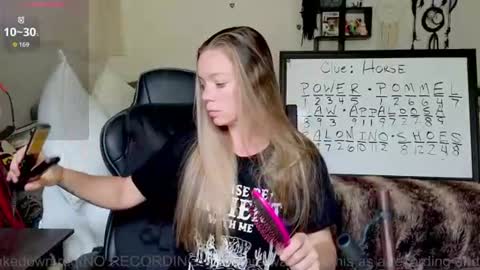 Snapshot of mindymars chatting on 18, 6, 2026 Mindy Mars online show from 18, 6, 2026