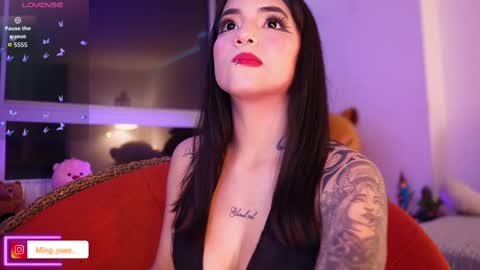 Snapshot of ming_yue_ chatting on 8, 10, 2025 My name is Fer Nice to meet you  give it a thumbs up please its important online show from 8, 10, 2025