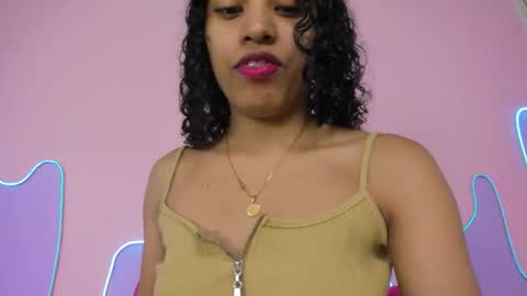 Snapshot of mingie_rouse chatting on 13, 10, 2025 Mingie online show from 13, 10, 2025