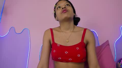 Snapshot of mingie_rouse chatting on 24, 10, 2025 Mingie online show from 24, 10, 2025