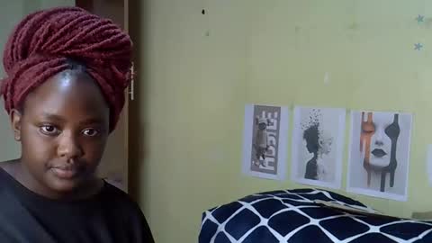 Snapshot of mini_karee chatting on 18, 2, 2026 mini_karee online show from 18, 2, 2026