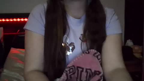 Snapshot of miniloveseven chatting on 28, 10, 2025 Tifa Quinn online show from 28, 10, 2025