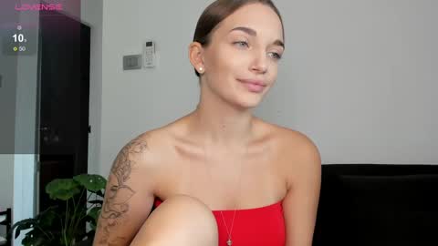 Snapshot of minimaia chatting on 15, 2, 2025 Maya online show from 15, 2, 2025