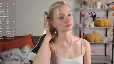 Mary  is here 3 My favorite patterns 77143222321Try my private online show from 15, 11, 2025