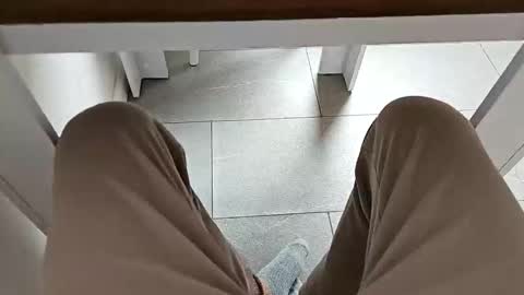 Snapshot of minongi chatting on 12, 10, 2025 Jesse J. online show from 12, 10, 2025