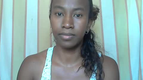 minouch211907 online show from 15, 2, 2025