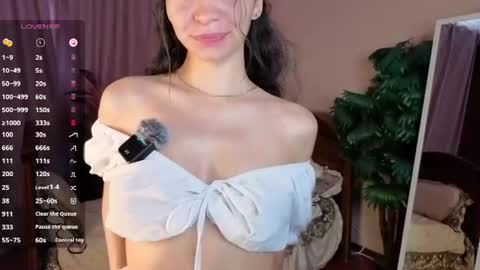Snapshot of mioflare chatting on 19, 6, 2026 Mio online show from 19, 6, 2026