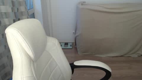 mira_g online show from 11, 2, 2026