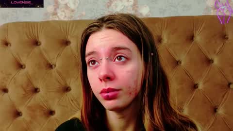 mira_lynxx online show from 30, 11, 2025