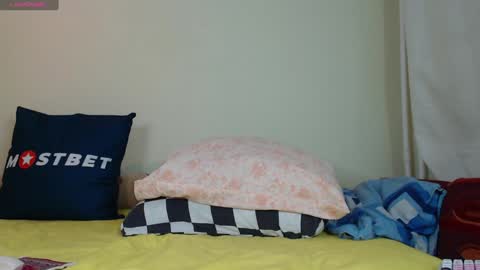 Snapshot of mira_one_ chatting on 11, 12, 2024 mira_one_ online show from 11, 12, 2024