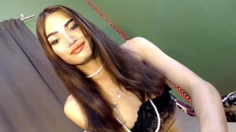 Snapshot of miraclegirl23 chatting on 26, 1, 2025 Zoey online show from 26, 1, 2025