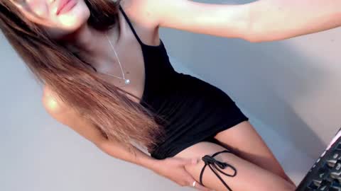 Snapshot of miraclegirl23 chatting on 26, 2, 2025 Zoey online show from 26, 2, 2025