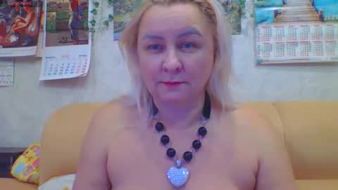 Snapshot of miranda_robinson chatting on 10, 11, 2025 Miranda online show from 10, 11, 2025