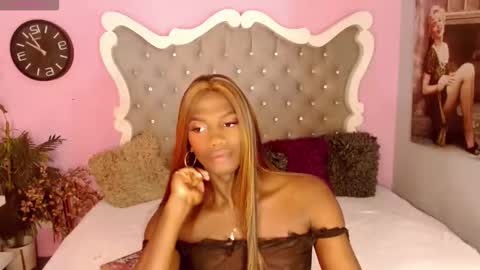 Snapshot of mirandaacollins chatting on 6, 10, 2025 mirandaacollins online show from 6, 10, 2025