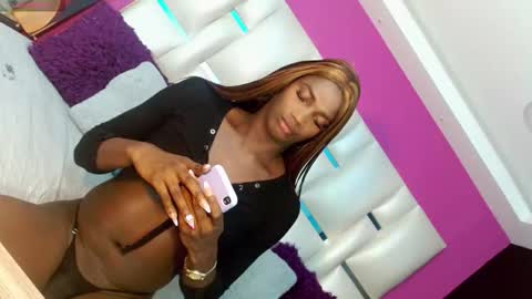 Snapshot of mirandaacollins chatting on 13, 10, 2025 mirandaacollins online show from 13, 10, 2025