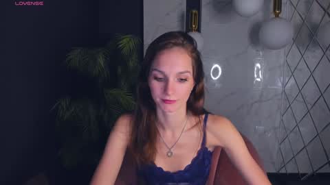 Snapshot of mirandaglow chatting on 24, 12, 2024 Miranda online show from 24, 12, 2024